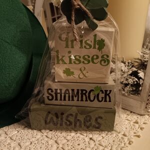 Shamrock Wishes Green and White Decor